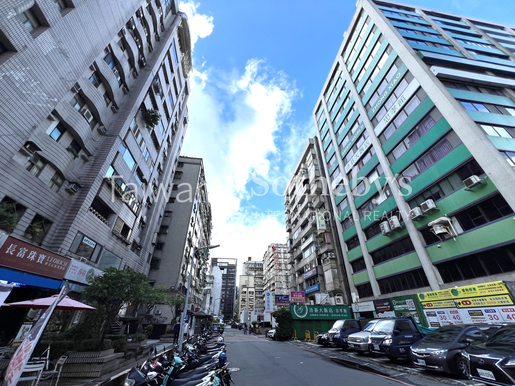 明曜精品三角窗店面周邊環境